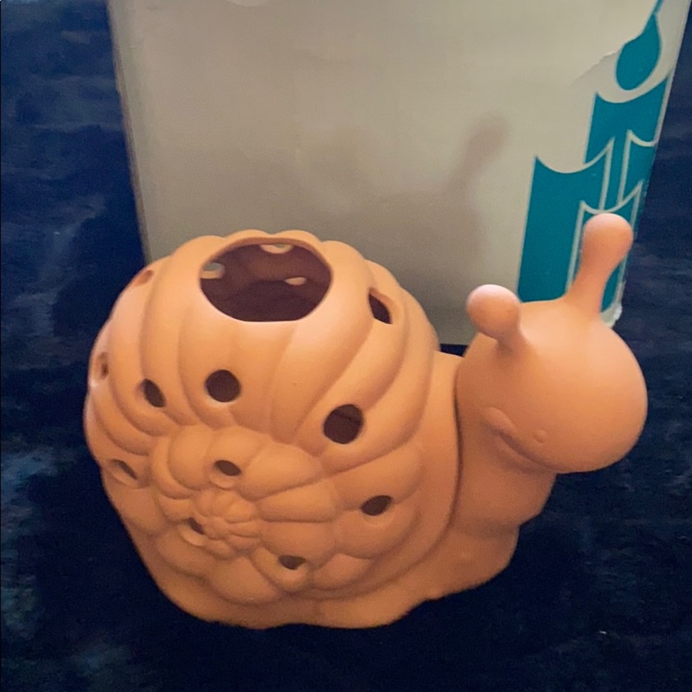 NEW! Partylite “MATILDA” the Snail, candle holder